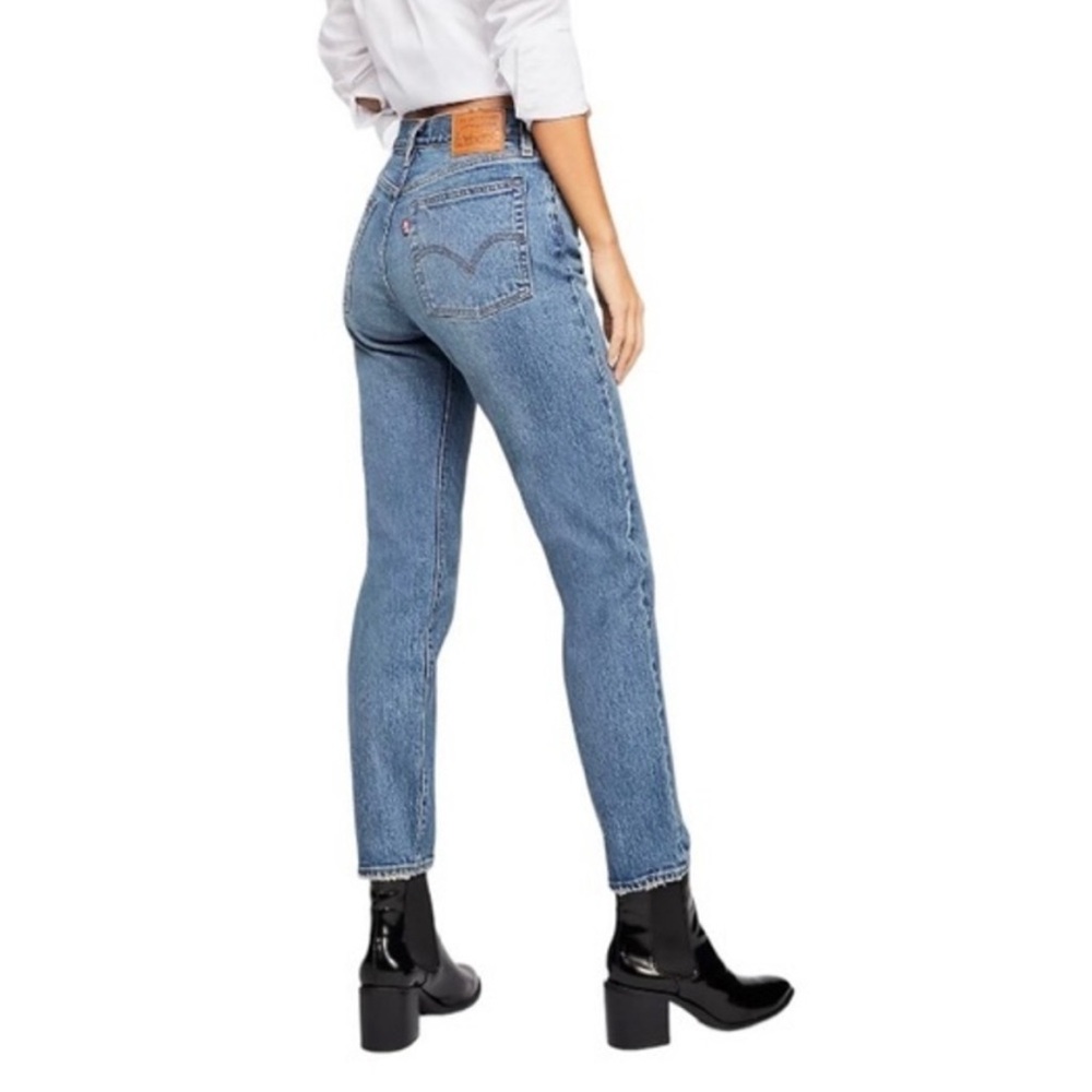 Levi’s Wedgie Icon High Rise Jeans